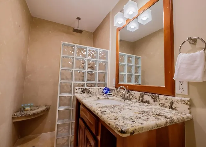 Ocean's Edge Belize Aparthotel San Pedro (Ambergris Caye)