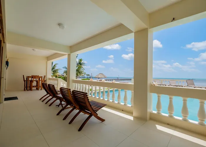 Aparthotel Ocean's Edge Belize