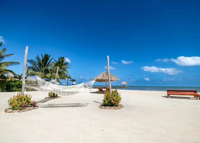 Ocean's Edge Belize Aparthotel